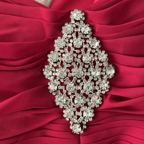 RED Formal Gown with Rhinestones Fabric sleeveless - Picture 10 of 12